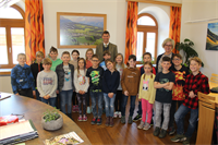 KW18 - Besuch der 3. Klasse der Volksschule im Gemeindeamt
